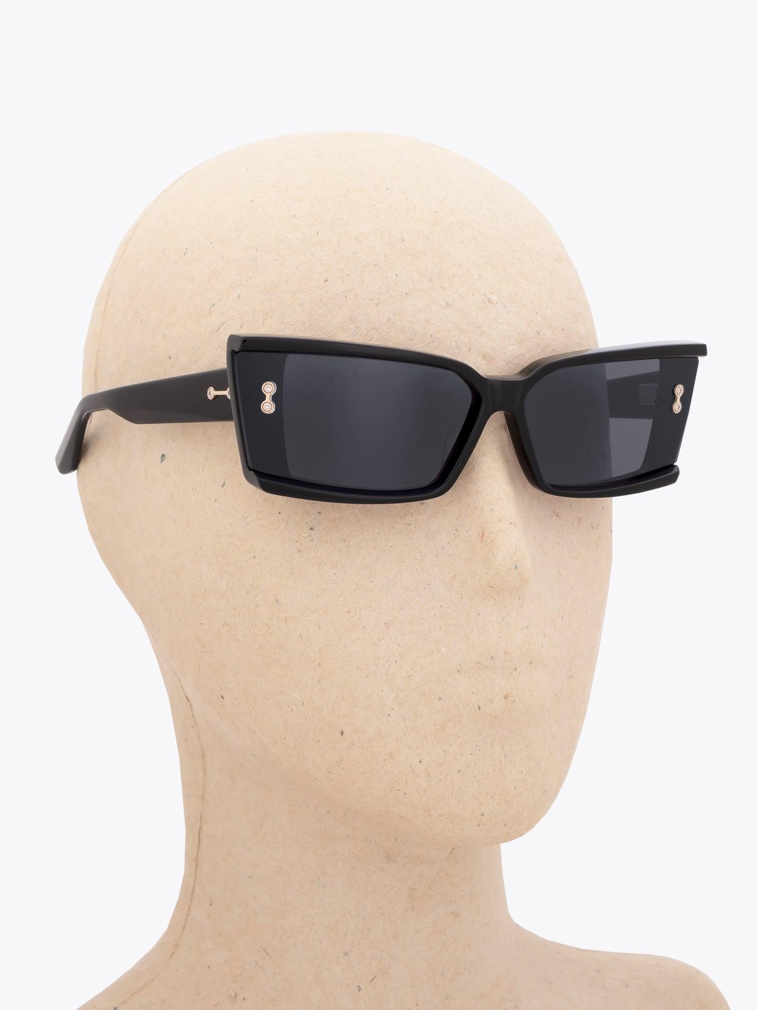 AKONI Lynx — Sunglasses — Solid Black worn on mannequin