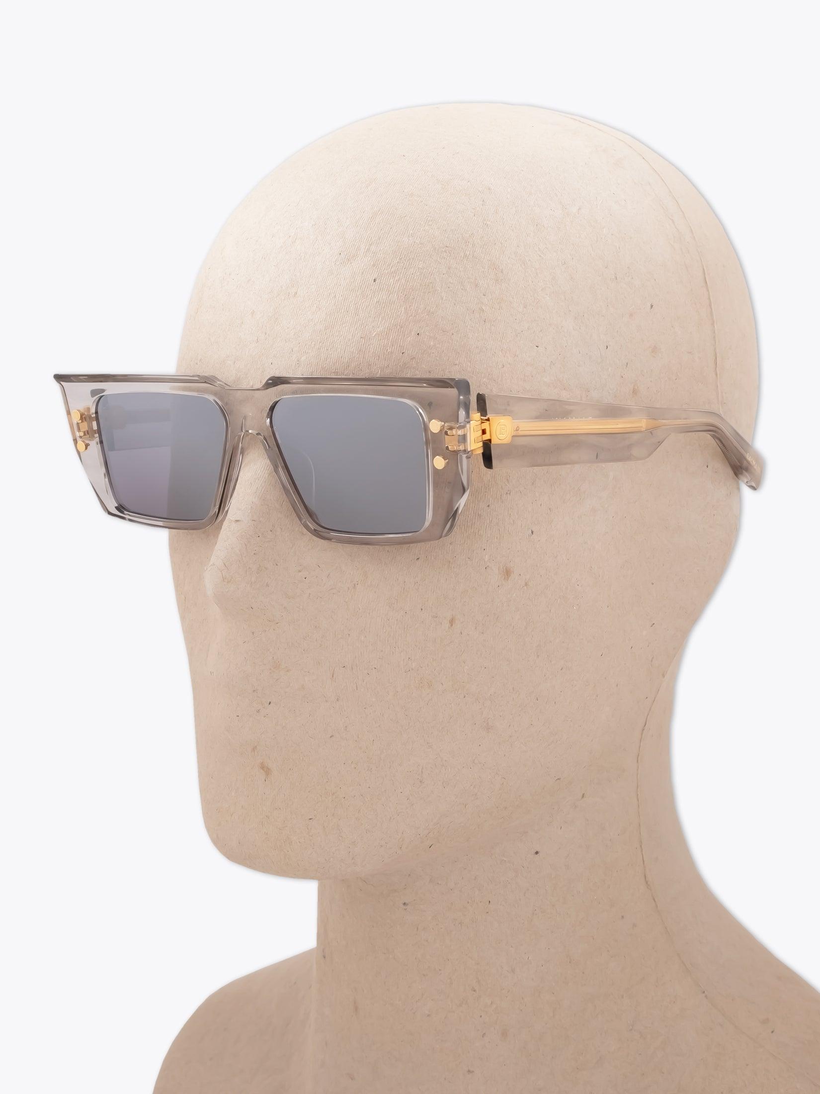 BALMAIN B-VI — Sunglasses — Grey Crystal worn on mannequin three-quarter view