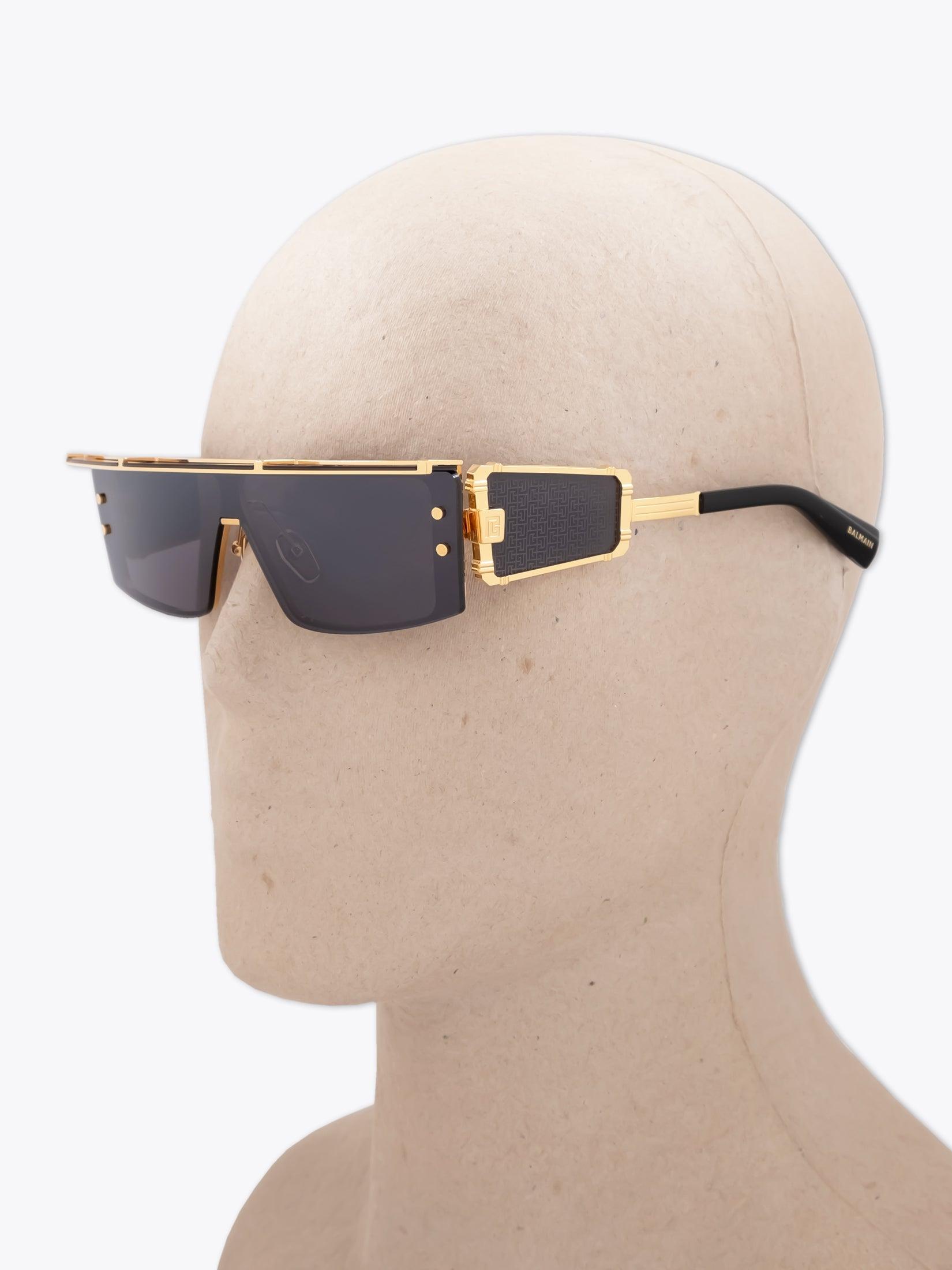 BALMAIN Wonder Boy III — Sunglasses — Gold / Black worn on mannequin three-quarter view