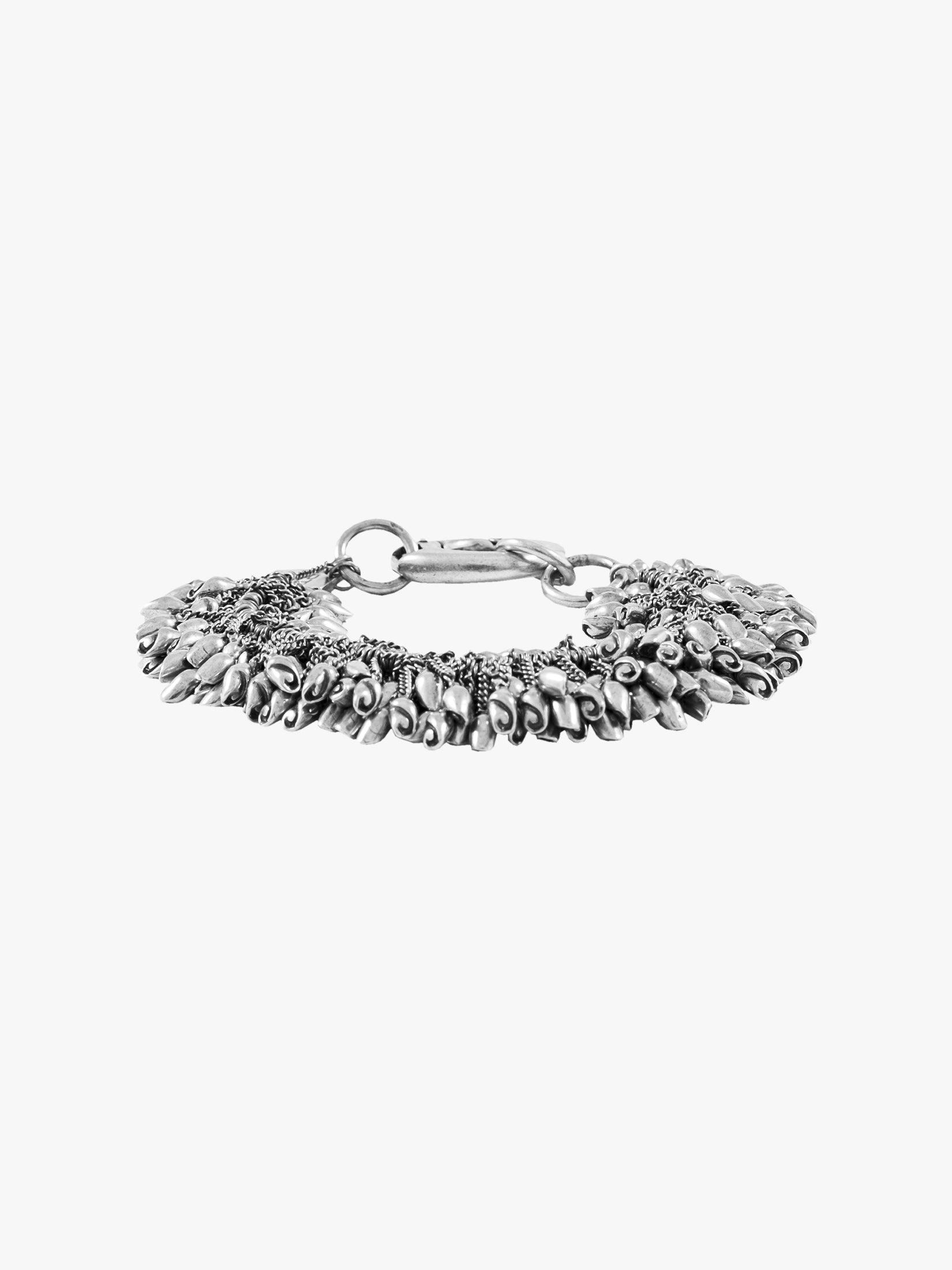 GOTI BR632 Oxidised Silver Bracelet - APODEP.com