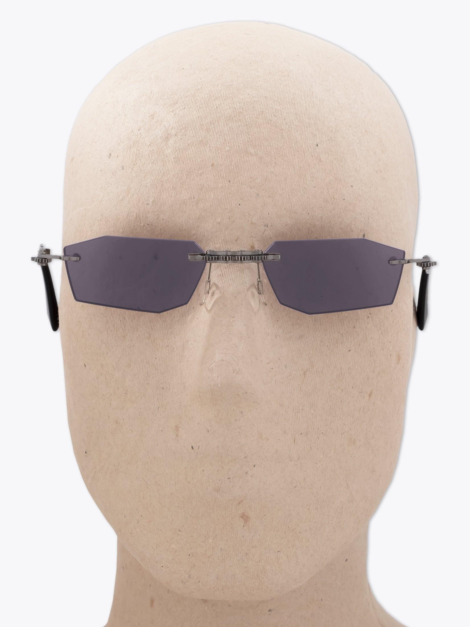 KUBORAUM Mask H40 — Sunglasses — Black Palladium worn on mannequin front view